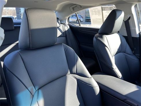 Used 2024 Lexus ES 350 w/ Premium Package image 23