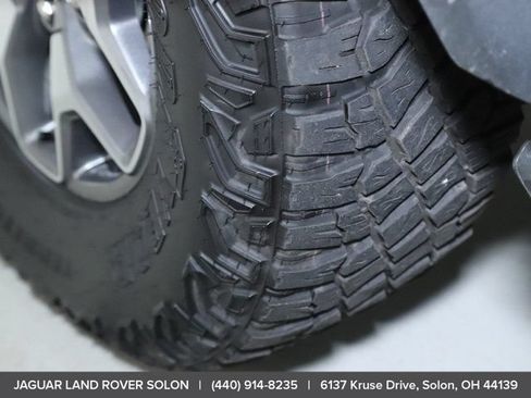 Used 2025 Ford Bronco Badlands AWD/4WD image 44