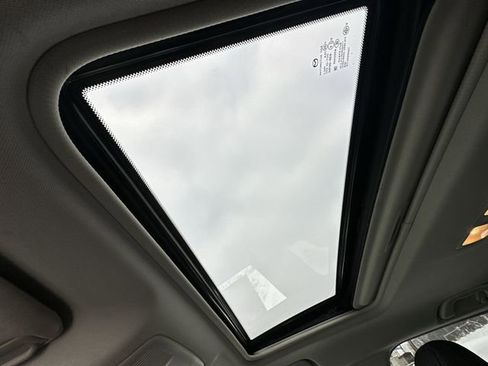 Used 2023 MAZDA CX-5 AWD 2.5 S w/ Premium Package image 18