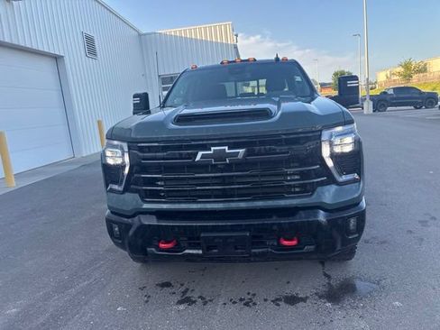 Used 2025 Chevrolet Silverado 3500 LT w/ Trail Boss Package AWD/4WD image 4
