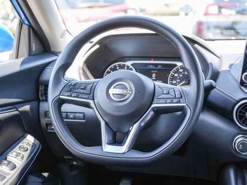 Used 2025 Nissan Sentra SV FWD image 19