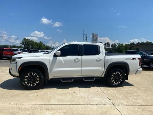 Used 2024 Nissan Frontier PRO-4X w/ Technology Package AWD/4WD image 2