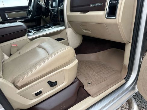 Used 2015 RAM 2500 Laramie w/ Convenience Group image 14