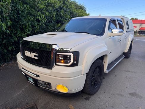 Used 2012 GMC Sierra 1500 Denali AWD/4WD image 1