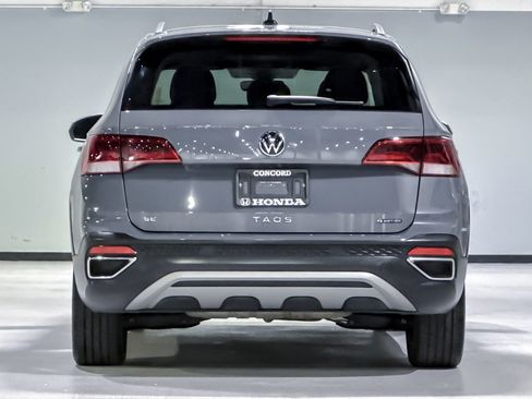 Used 2023 Volkswagen Taos SE AWD/4WD image 10