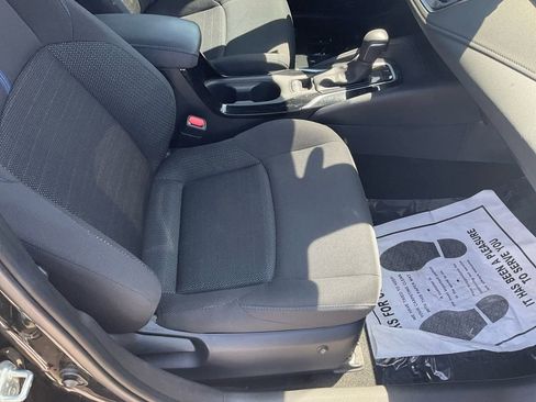 Used 2020 Toyota Corolla SE image 27