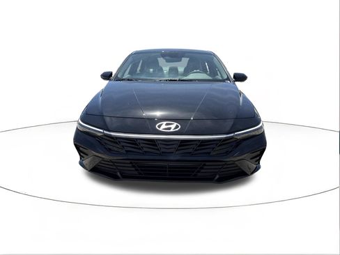 New 2026 Hyundai Elantra Sport FWD image 8