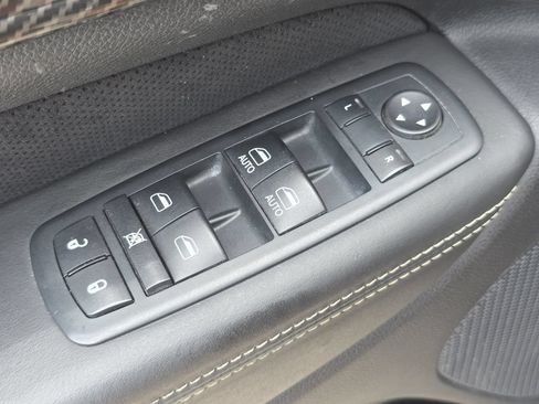 Used 2013 Jeep Grand Cherokee SRT8 AWD/4WD image 16