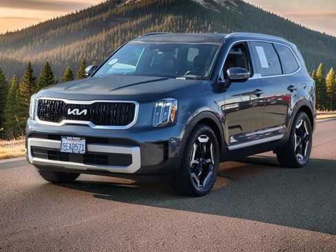 Used 2023 Kia Telluride EX AWD/4WD image 4