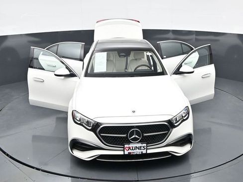 Used 2025 Mercedes-Benz E 450 4MATIC Sedan image 46