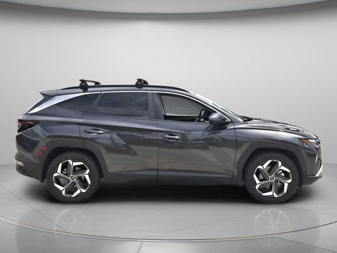 Used 2023 Hyundai Tucson SEL w/ Convenience Package FWD image 3