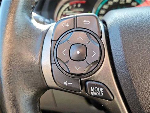 Used 2015 Toyota Venza XLE image 8