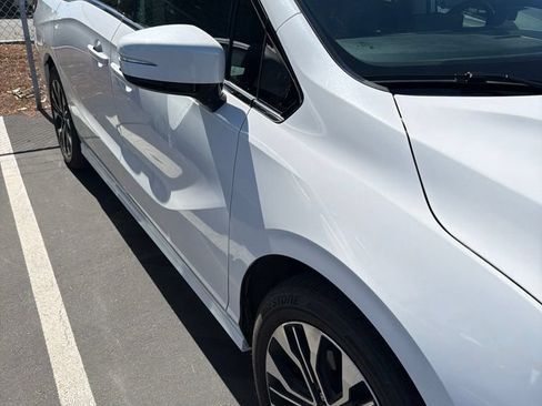 Certified 2025 Honda Odyssey Elite image 3