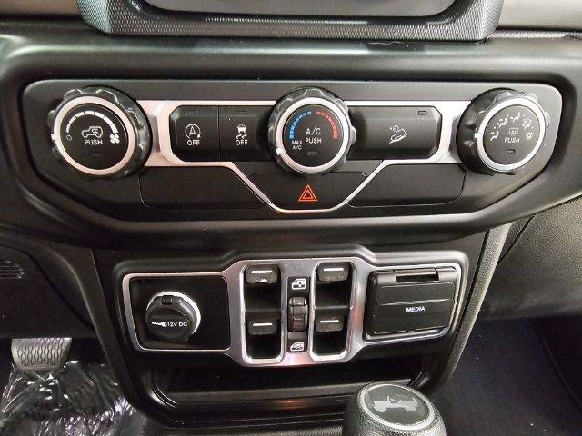 Used 2020 Jeep Wrangler Unlimited Sport S AWD/4WD image 17