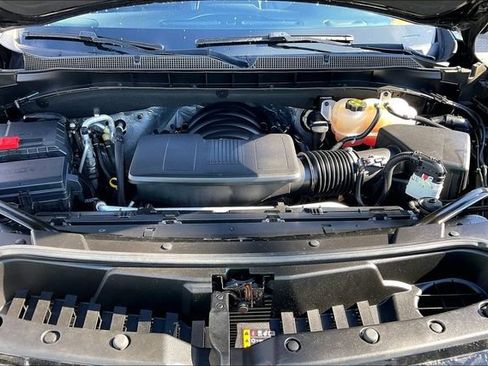 Certified 2024 Chevrolet Suburban RST AWD/4WD image 10