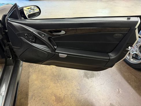 Used 2007 Mercedes-Benz SL 55 AMG image 13