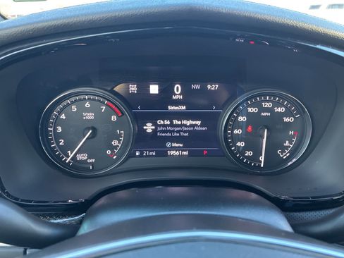 Used 2023 Cadillac XT5 Sportv w/ Technology Package image 27