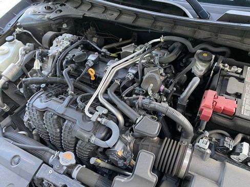 Used 2024 Nissan Altima 2.5 SV image 13