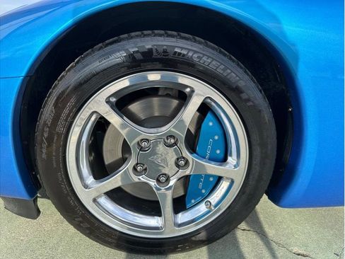 Used 2000 Chevrolet Corvette Coupe w/ Memory Pkg image 18