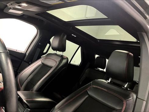 Used 2024 Ford Explorer ST-Line w/ Class IV Trailer Tow Package image 36