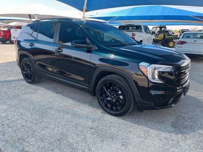 Used 2024 GMC Terrain SLE w/ Driver Convenience Package