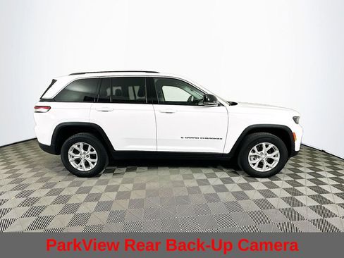 Used 2023 Jeep Grand Cherokee Limited AWD/4WD image 12