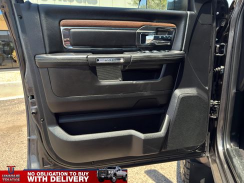 Used 2018 RAM 3500 Laramie w/ Cold Weather Group AWD/4WD image 20
