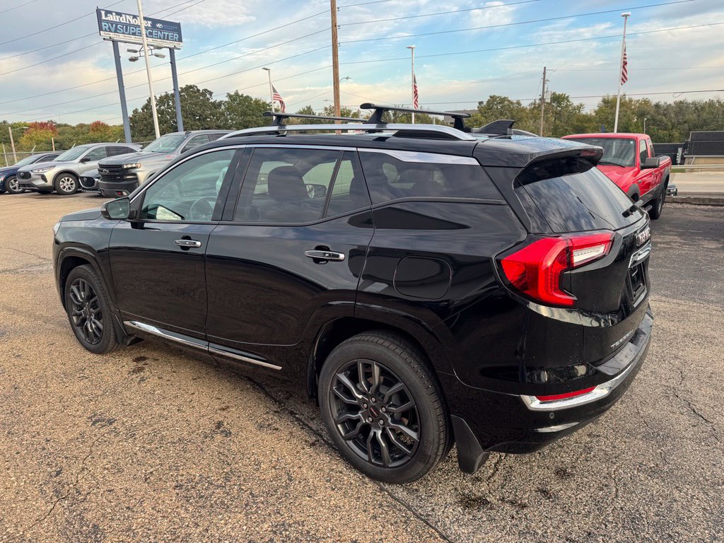 Used 2022 GMC Terrain Denali w/ Black Diamond Edition AWD/4WD image 5