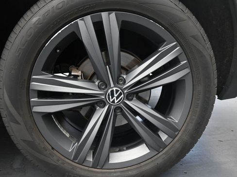 Used 2021 Volkswagen Atlas Cross Sport SE AWD/4WD image 15