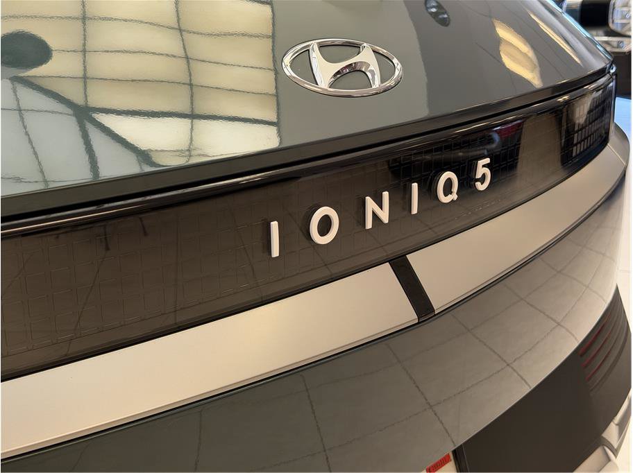 Used 2024 Hyundai Ioniq 5 SEL RWD image 26