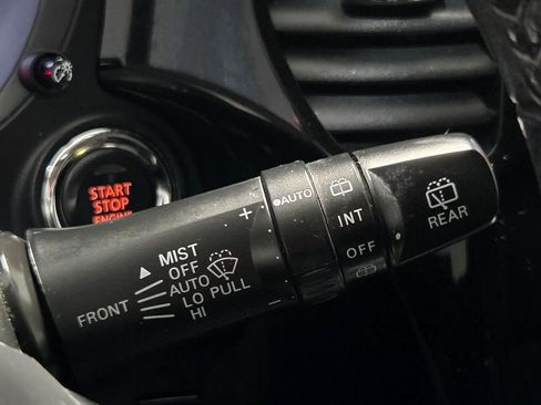 Used 2020 Mitsubishi Outlander SEL image 23