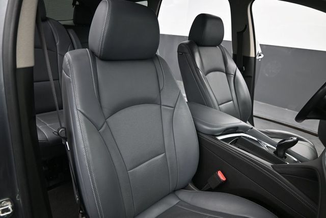 Used 2019 Buick Enclave Essence FWD image 25