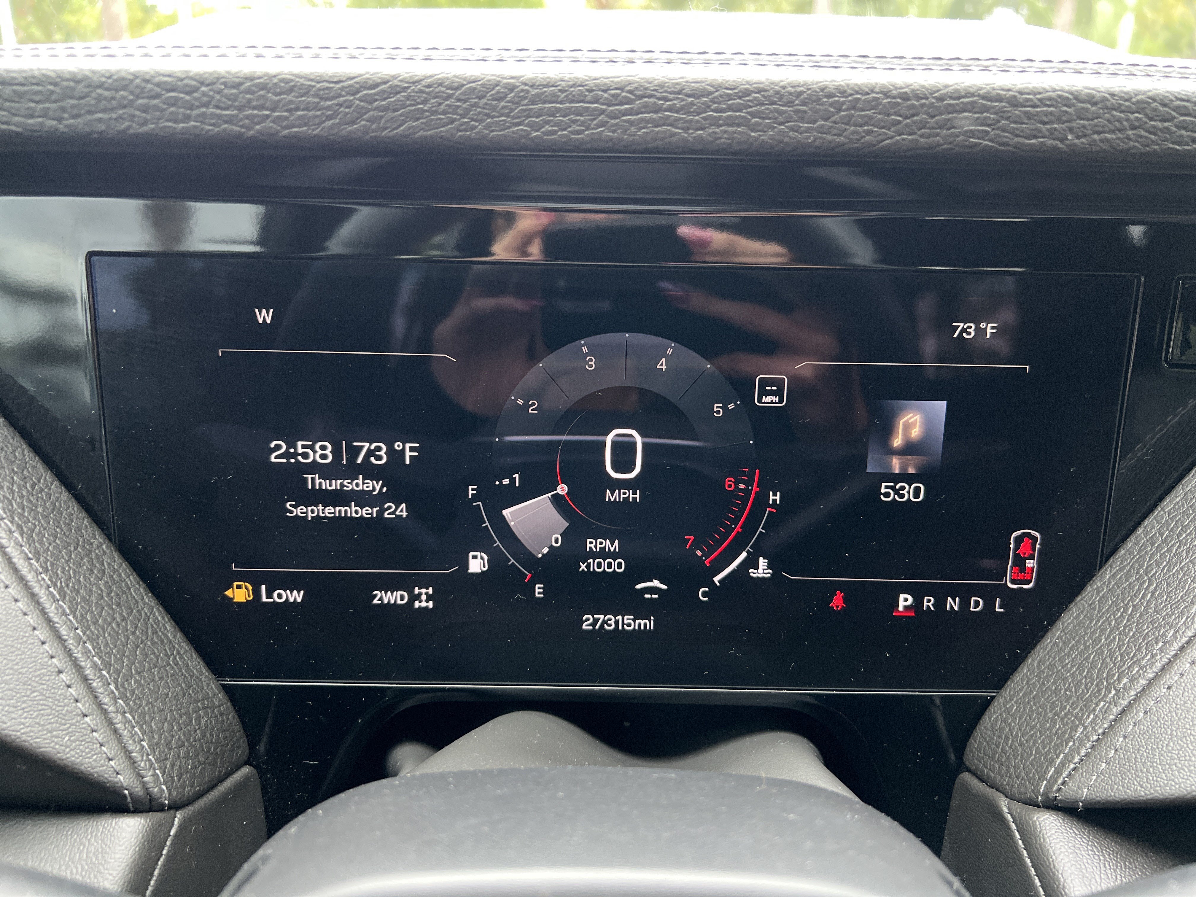 Used 2025 GMC Yukon XL Denali w/ Sun & Power Step Package AWD/4WD image 21
