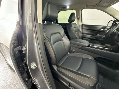 Used 2022 Nissan Pathfinder SL w/ Cargo Package image 31