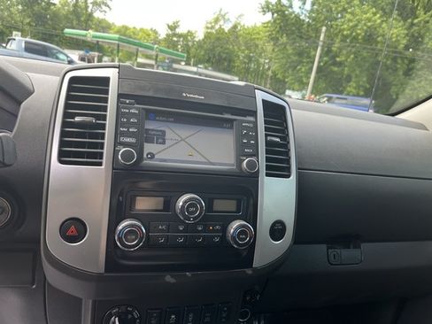 Used 2018 Nissan Frontier PRO-4X w/ Pro-4x Luxury Package AWD/4WD image 23