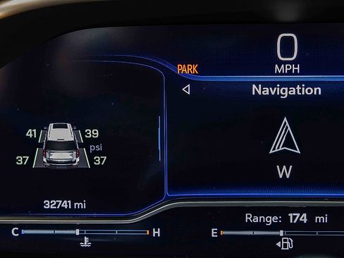 Used 2023 Chevrolet Tahoe High Country w/ Advanced Technology Package image 9