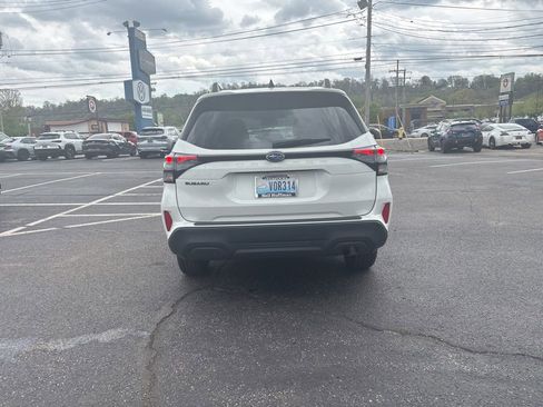 Used 2026 Subaru Forester Premium image 6