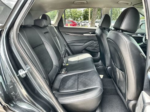 Used 2024 Kia Seltos EX FWD image 19