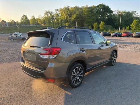 Used 2021 Subaru Forester Limited AWD/4WD image 8