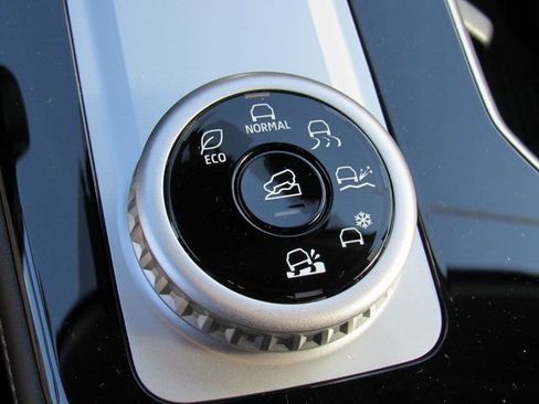 New 2026 Mitsubishi Outlander ES image 20