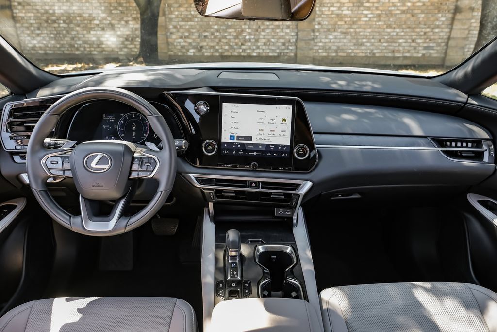 Used 2024 Lexus RX 350 Premium w/ Accessory Package (Z1) AWD/4WD image 5