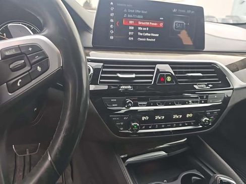 Used 2018 BMW M550i xDrive image 5