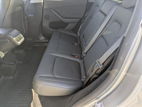 Used 2024 Tesla Model Y Performance image 18