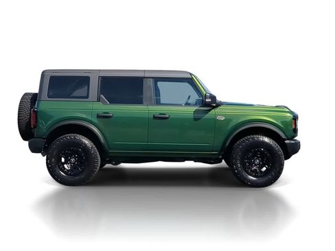 Used 2023 Ford Bronco Wildtrak image 13