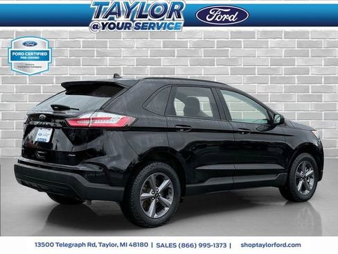 Certified 2023 Ford Edge SEL w/ Sport Appearance Package AWD/4WD image 3