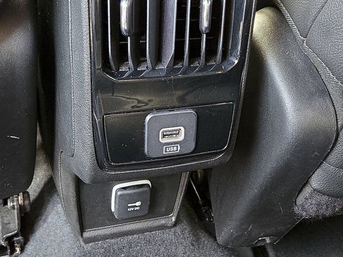 Used 2025 Jeep Compass Limited AWD/4WD image 17