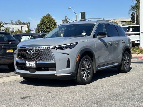 Certified 2026 INFINITI QX60 Luxe w/ Cargo Package FWD image 2