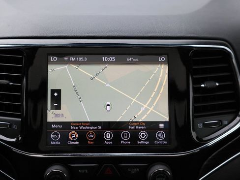 Used 2020 Jeep Grand Cherokee Limited w/ Luxury Group II AWD/4WD image 29