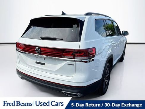 Used 2024 Volkswagen Atlas SE AWD/4WD image 9