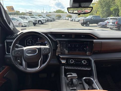 Used 2024 GMC Sierra 1500 Denali Ultimate AWD/4WD image 16